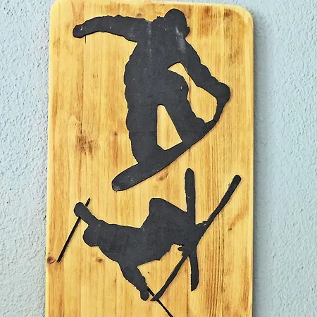 Goldenhorn Apt-s By Interhome